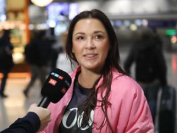 simone ballack bei der abreise der dschungelcamp kandidaten der rtl reality tv show ich bin ein star holt mich hier raus nach australien auf dem flughafen frankfurt am main frankfurt 15 01 1