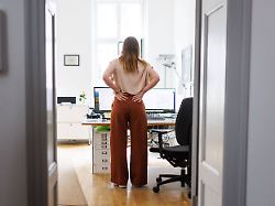 thema gesundheit am arbeitsplatz berlin 25 07 2024 berlin deutschland health in the workplace berlin 25 07 2024 berlin germany copyright xutexgrabowskyxphotothek