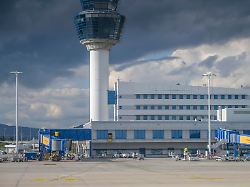 tower flughafen eleftherios venizelos athen griechenland 1