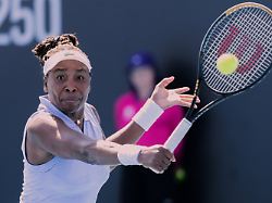 venus williams of the united states plays a backhand return during her match against tatjana maria of germany at the hobart international tennis tournament in hobart australia tuesday jan 13 2026