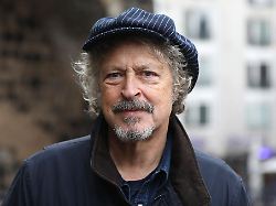 wolfgang niedecken geht mit bap auf konzertante zeitreise