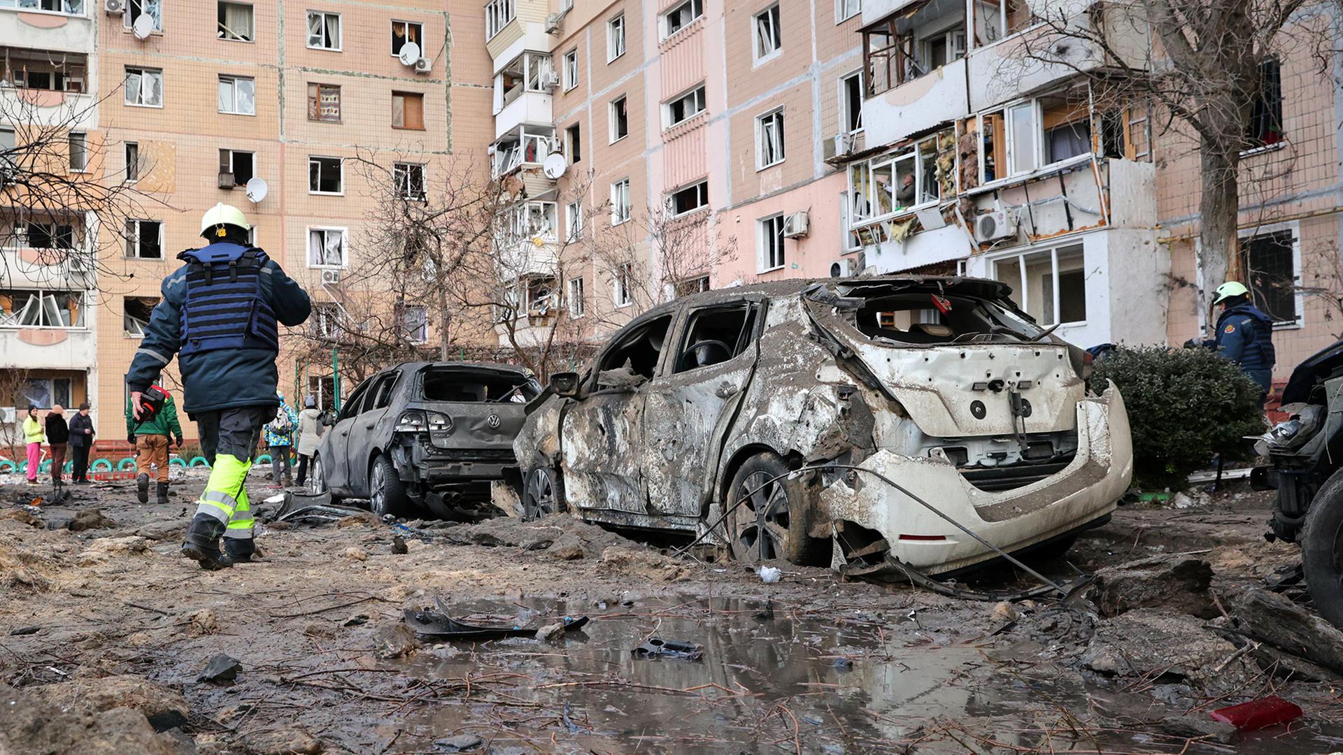 beschaedigte gebaeude autos 100