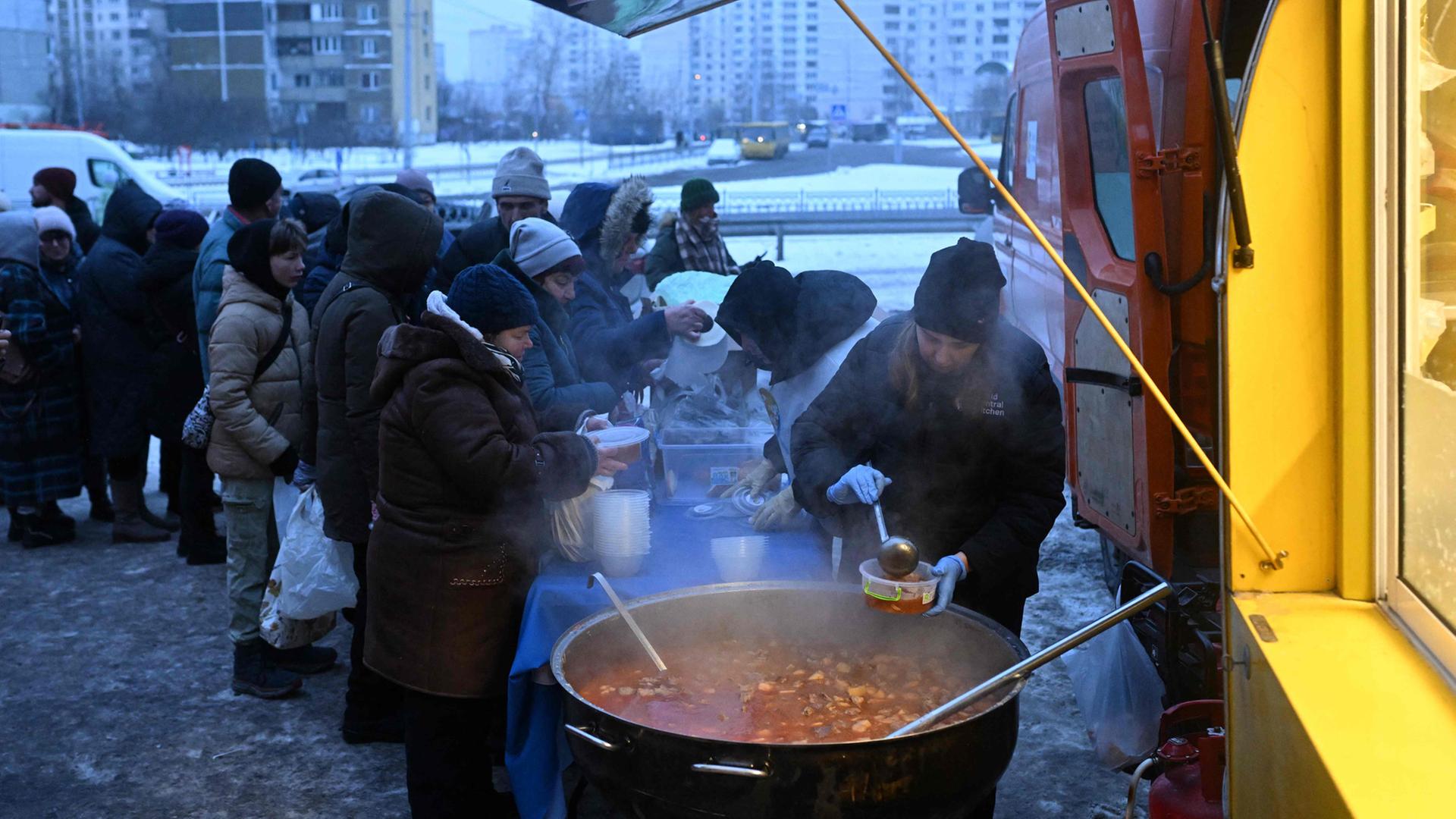 essensausgabe kiew 100