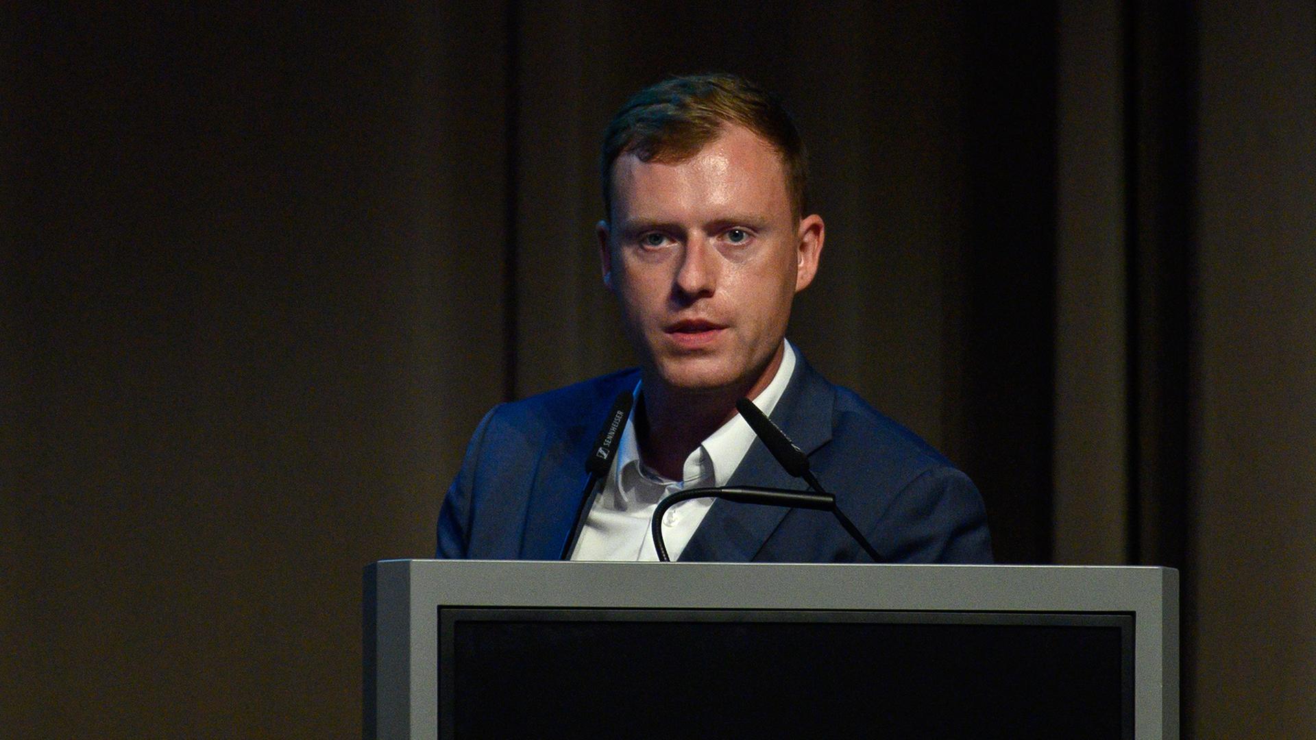 jan wenzel schmidt 100 1