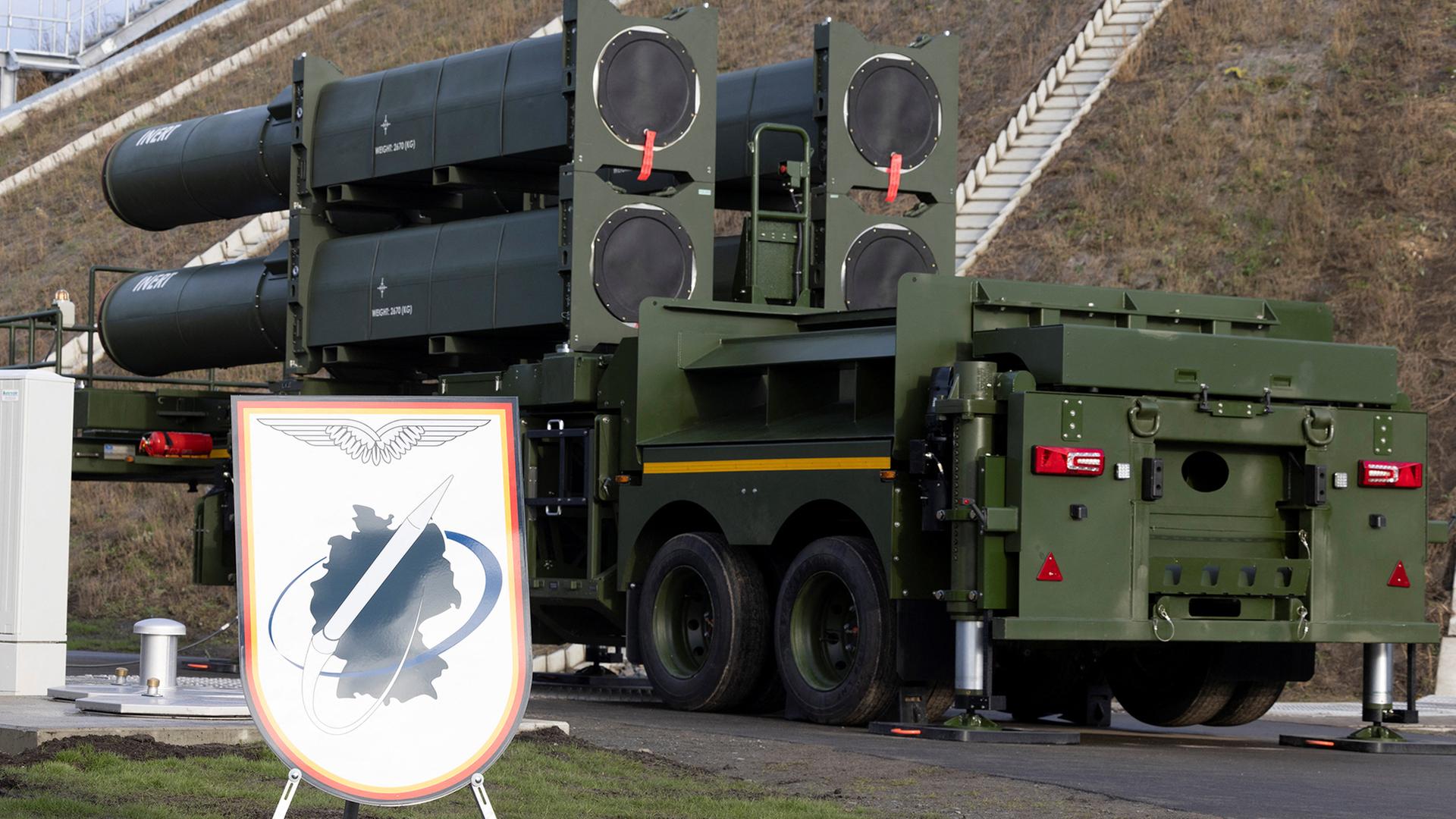 militaerisches geraet schild 100