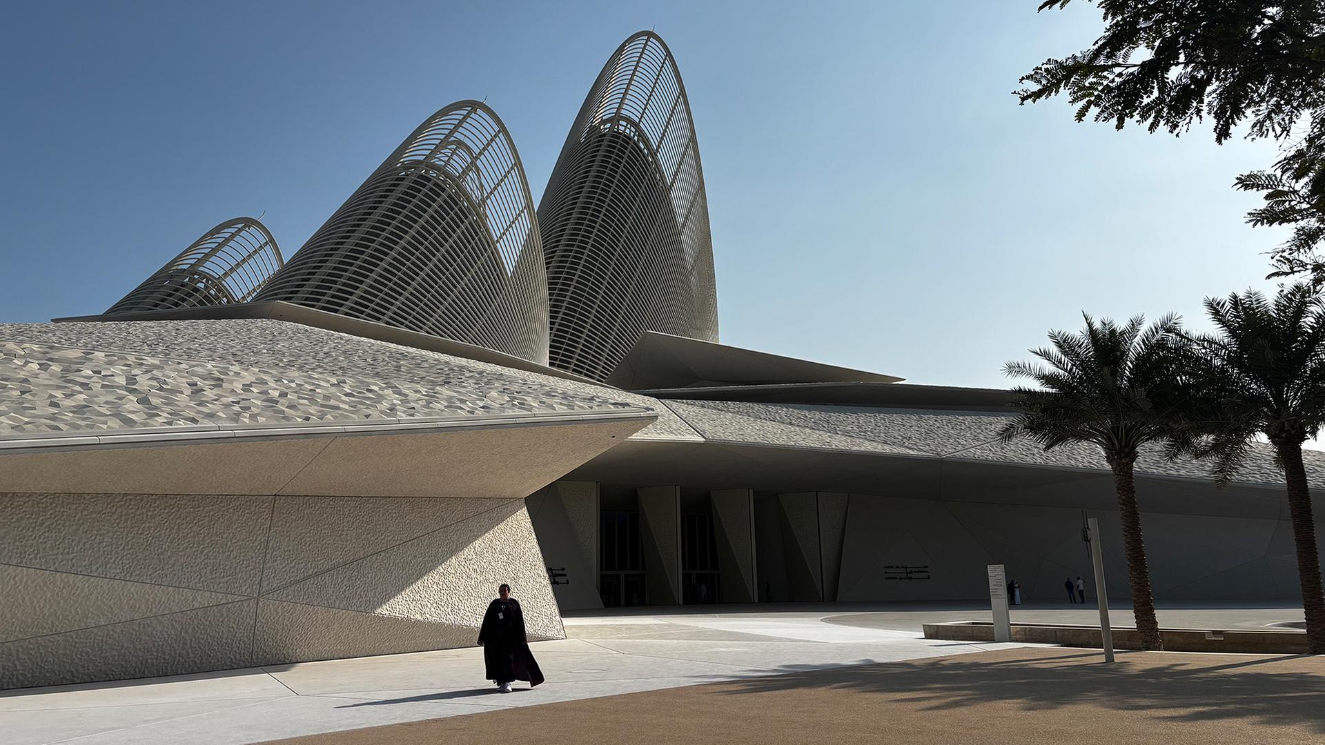 nationalmuseum abu dhabi 100