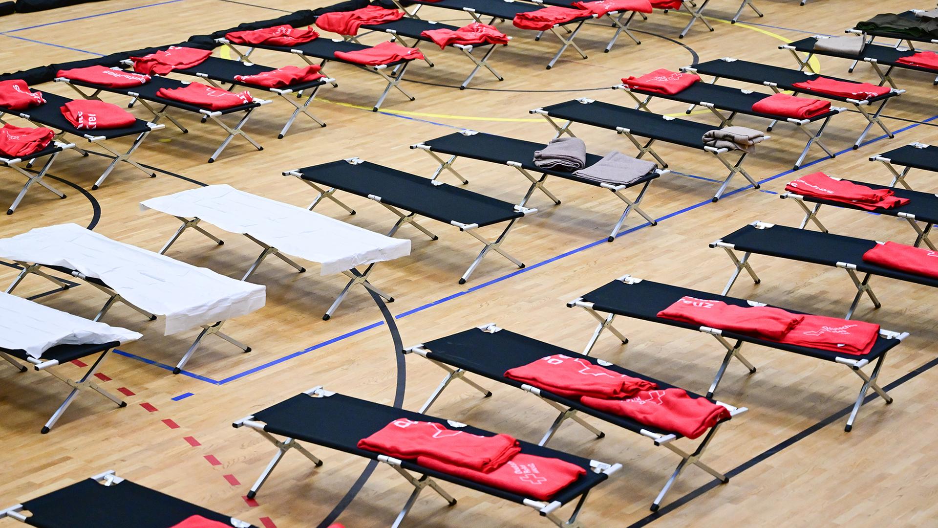 notunterkunft betten 100