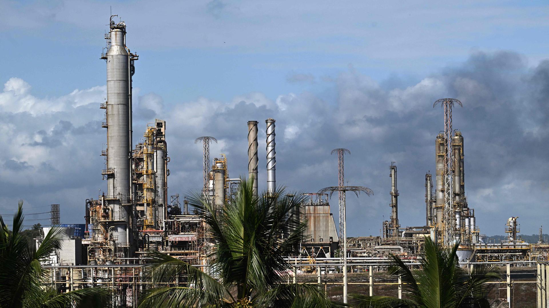 raffinerie venezuela 100