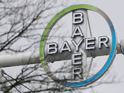 15 12 2023 leverkusen das bayerkreuz der bayer aktiengesellschaft