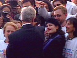 1998 01 24t120000z 627605608 pbeahulysdt rtrmadp 3 clinton