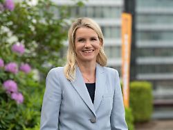 archiv 17 05 2022 hessen frankfurt main karin dohm damalige finanzvorstaendin der hornbach holding ag und der hornbach baumarkt ag aufgenommen vor einer bilanz pressekonferenz der hornbach gruppe