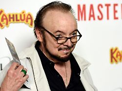 actor bud cort poses at the premiere of the film masterminds at the tcl chinese theatre on monday sept 26 2016 in los angeles