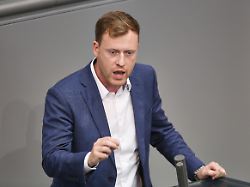 berlin deutschland deutscher bundestag 24