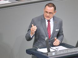 berlin deutschland deutscher bundestag 56