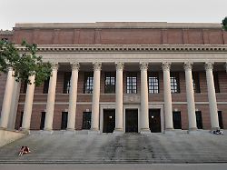 bibliothek harry elkins widener memorial library havard universitaet cambridge massachusetts usa universitaet