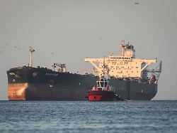 blick auf oeltanker von amuay aus