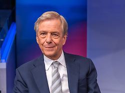 claus kleber journalist und ehem ard korrespondent in den usa maischberger tv sendung politik moderation sandra maischberger 04 06