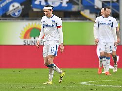 fussball 2 bundesliga sc paderborn 07 hertha bsc 23 spieltag home deluxe arena fabian reese hertha bsc geht nach dem tor zum 4 1 ueber den platz