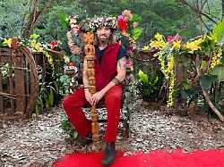 gil ofarim ist dschungelkoenig 2026 die verwendung des sendungsbezogenen materials ist nur mit dem hinweis und verlinkung auf rtl gestattet 1