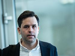 johannes winkel mdb politiker und vorsitzender junge union ju bei seiner ankunft im konrad adenauer haus