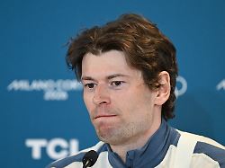 leagreid musste auch bei der pressekonferenz fragen zu seinem gestaendnis beantworten