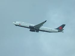 lisbon airport aeroporto international de lisboa humberto delgado air canada aircraft taking off from the airport aeroporto international de lisboa humberto delgado on 7 february 2026