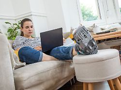 lohnfortzahlung krankengeld oder verletztengeld wie sind betroffene nach einem arbeits oder wegeunfall finanziell abgesichert 1