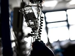 medikamente werden auf der intensivstation vom diako klinikum im stadtteil groepelingen vorbereitet