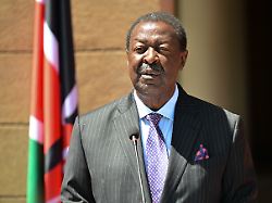 musalia mudavadi aussenminister und premierminister der republik kenia spricht waehrend einer reise von aussenminister wadephul in kenia