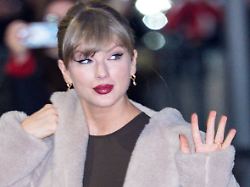 new york ny december 10 taylor swift is seen on december 10 2025 in new york city