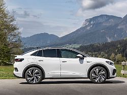 schraege sache der id 5 im bild unterscheidet sich im design vor allem in der heckgestaltung vom id 4