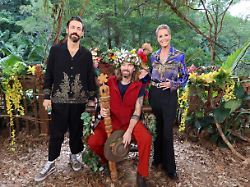 sonja zietlow und jan koeppen kroenen gil ofarim zum dschungelkoenig 2026 die verwendung des sendungsbezogenen materials ist nur mit dem hinweis und verlinkung auf rtl gestattet