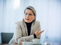 stefanie hubig spd bundesministerin fuer justiz und verbraucherschutz aufgenommen im rahmen eines interviews berlin 17 12 2025 2