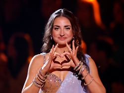 taenzerin ekaterina leonova in der neunten live show bei der 17 staffel der rtl tanzshow let s dance im mmc coloneum koeln 03 05