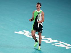 tennis grand slam australian open einzel maenner finale alcaraz spanien djokovic serbien carlos alcaraz reagiert