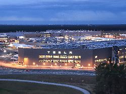 tesla gigafactory gruenheide tesla gigafactory zur blauen stunde gruenheide 19 12 2025