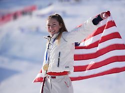 united states mikaela shiffrin celebrates winning the gold medal in an alpine ski women s slalom race at the 2026 winter olympics in cortina d ampezzo italy wednesday feb 18 2026