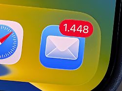 voll was los im postfach die 4 a taktik hilft stress durch e mail flut gelassen zu begegnen annehmen abkuehlen analysieren und aktiv werden