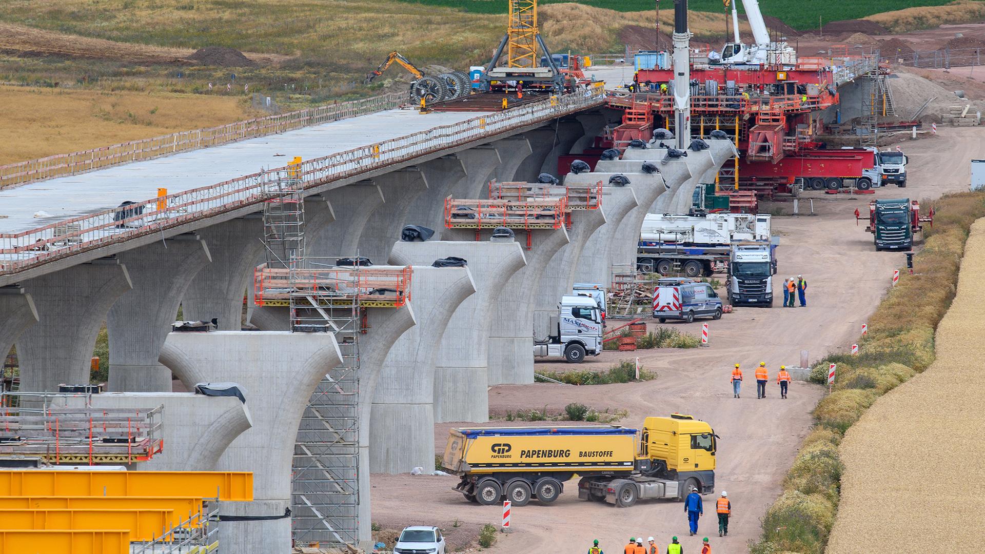 bauarbeiten saalebruecke 100