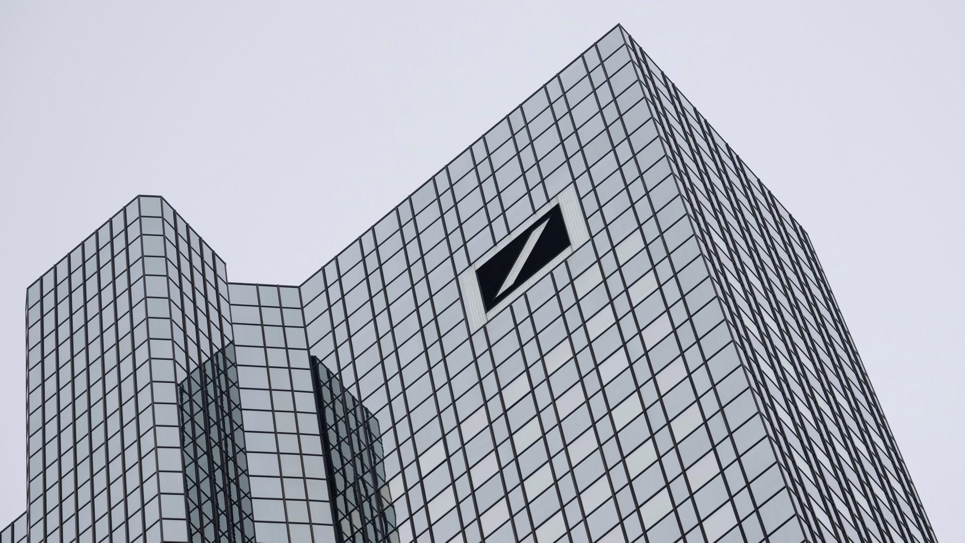 deutsche bank frankfurt 100