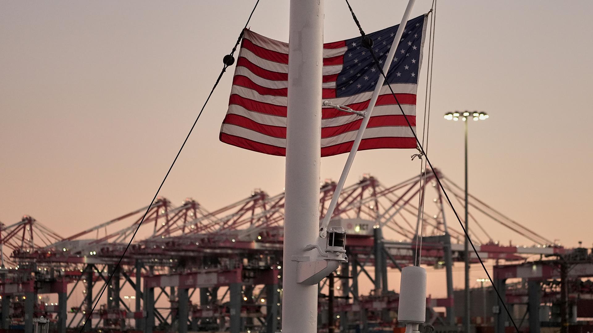 flagge usa container terminal 100
