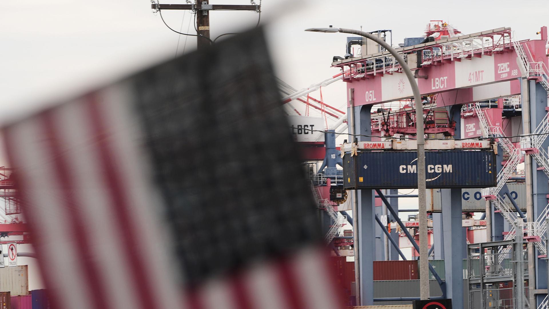 flagge usa containerterminal 100