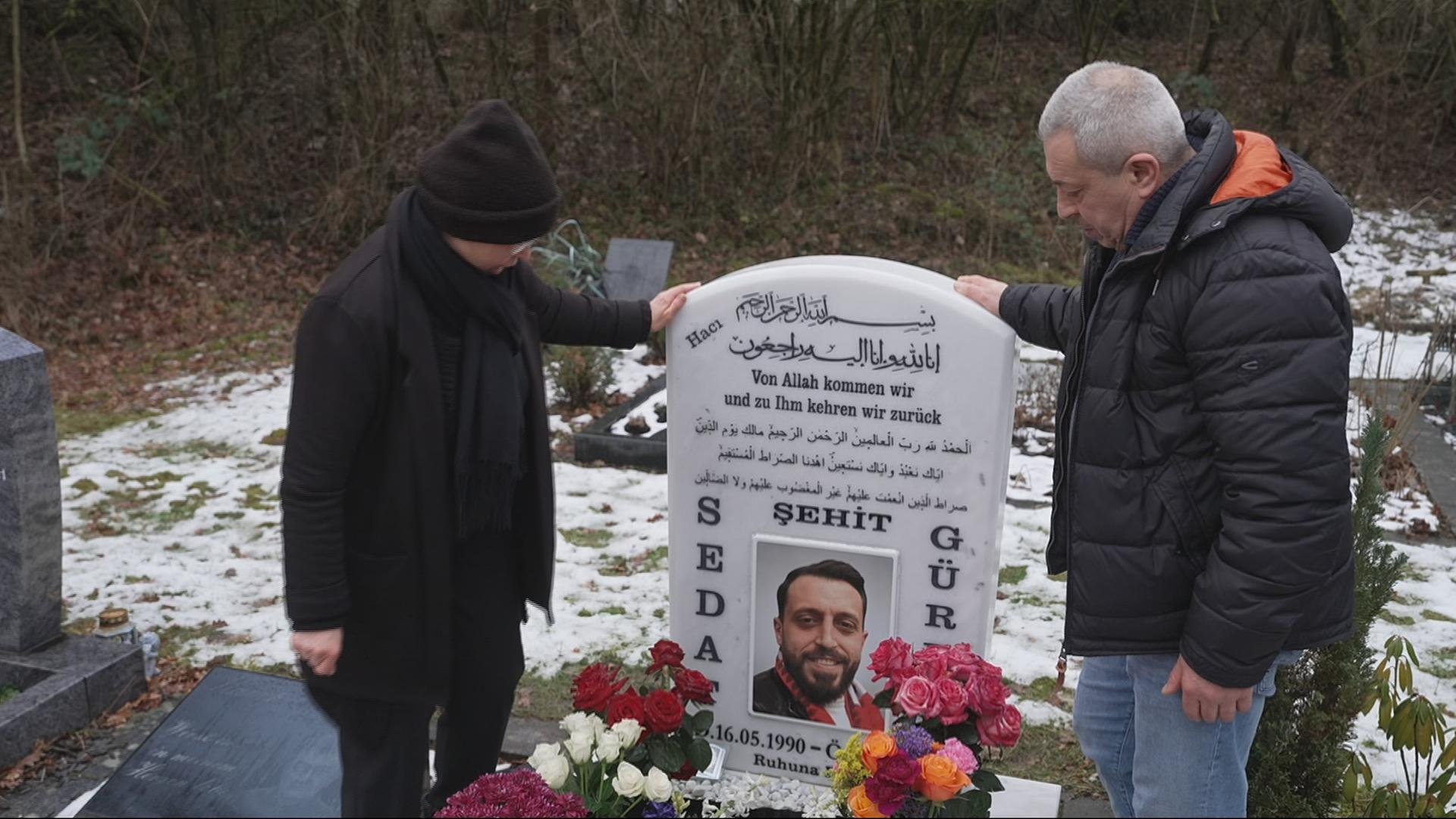 hr das grab von sedat guerbuez auf dem dietzenbacher friedhof 100