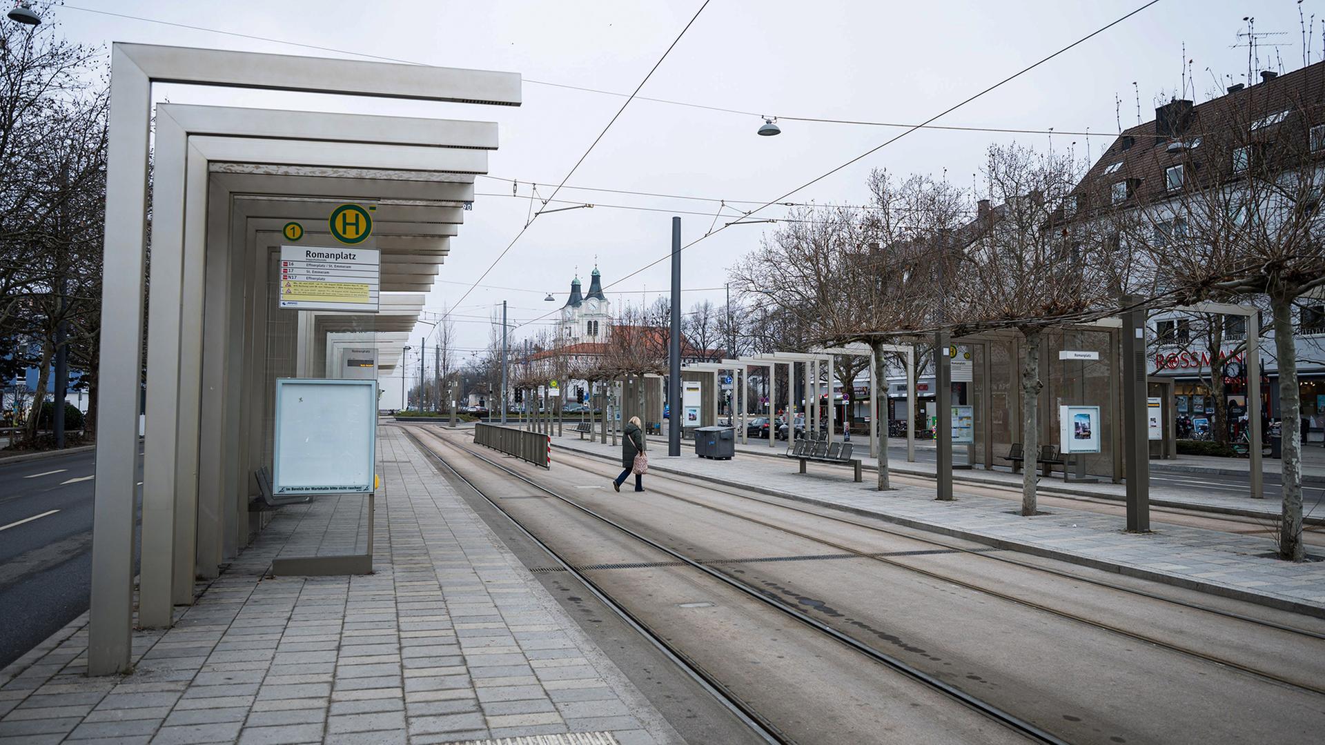 strassenbahn station 100