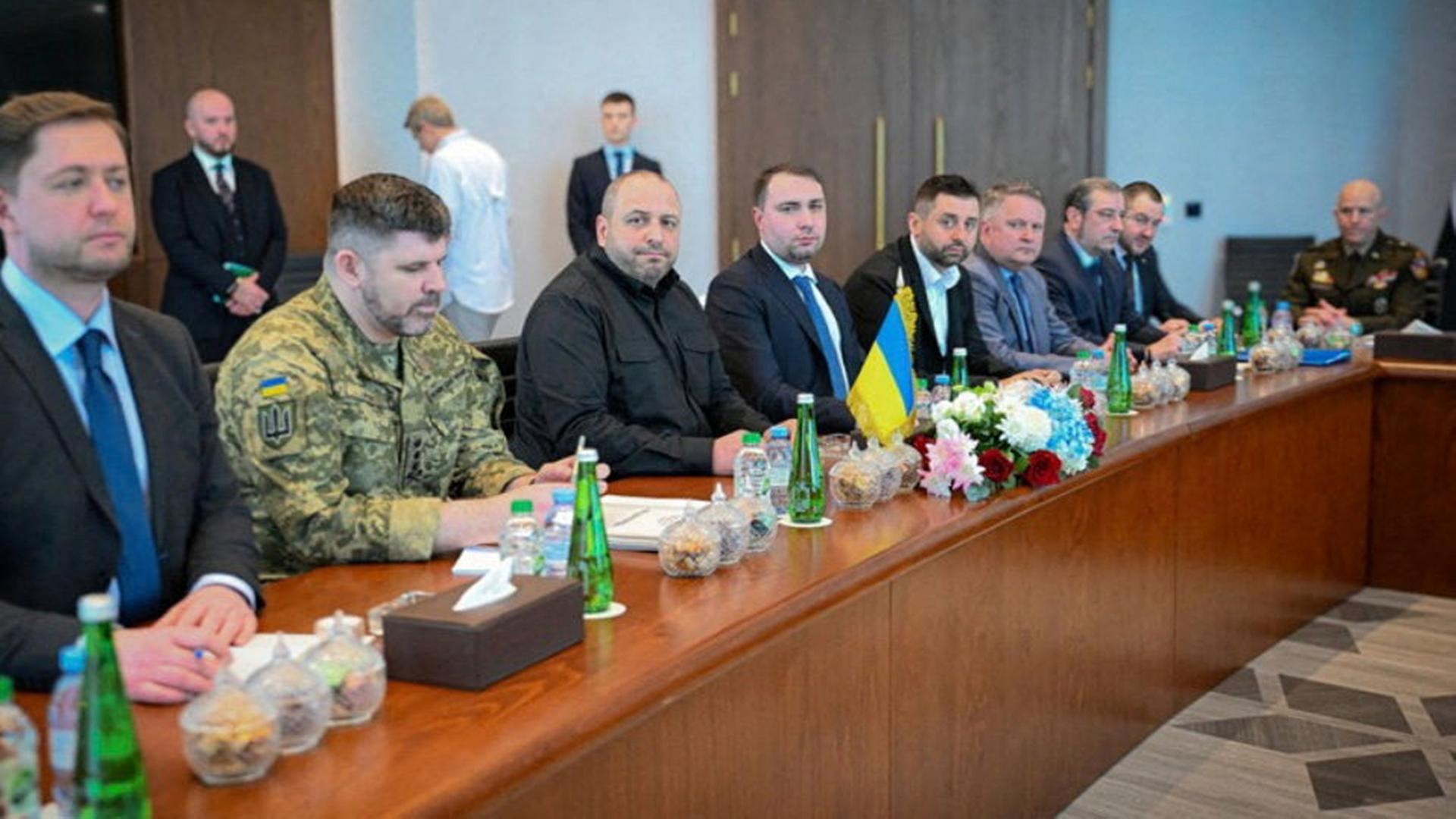 ukraine delegation abu dhabi 100