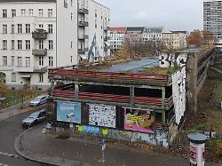 11 11 2025 berlin deutschland lost place parkhaus in kreuzberg