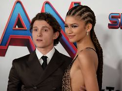 13 december 2021 los angeles california tom holland and zendaya sony pictures spider man no way home los angeles premiere