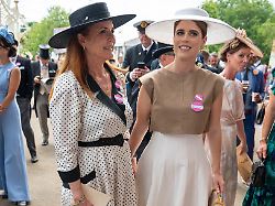 21 jun 2025 ascot england uk royal ascot 2025 day 4 royals photo shows sarah ferguson and princess eugenie credit image a roland hoskins daily mail dmg media licensing
