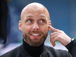 archiv 05 10 2025 sachsen anhalt magdeburg fussball 2 bundesliga 1 fc magdeburg sv elversberg 8 spieltag avnet arena nils ole book sv 07 elversberg spricht im interview