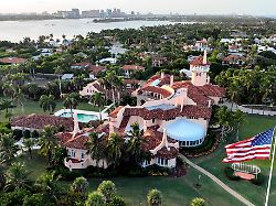 archiv 11 08 2022 usa palm beach luftaufnahme des privatanwesens mar a lago von us praesident donald trump